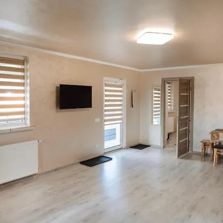 уляна Apartment