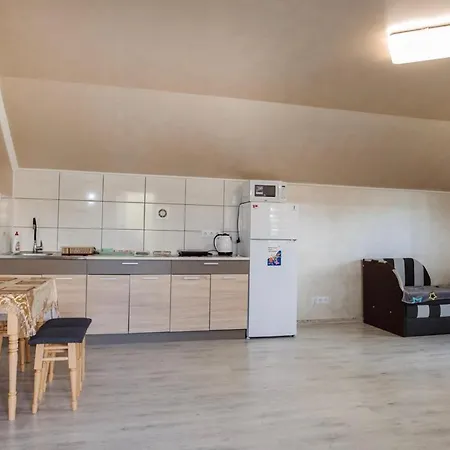 уляна Apartment