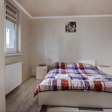 уляна Apartment